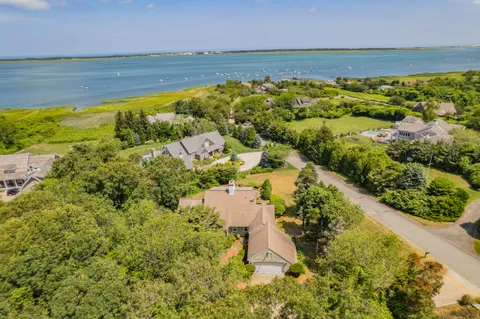 $1,995,000 | 93 Harris Meadow Lane, Barnstable, MA 02630