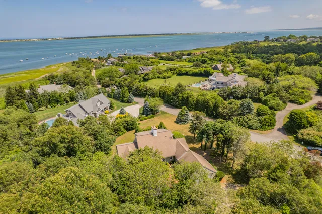$1,995,000 | 93 Harris Meadow Lane, Barnstable, MA 02630