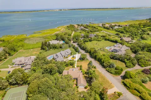 $1,995,000 | 93 Harris Meadow Lane, Barnstable, MA 02630