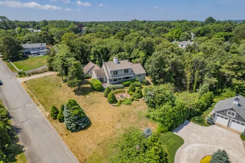 $1,995,000 | 93 Harris Meadow Lane, Barnstable, MA 02630