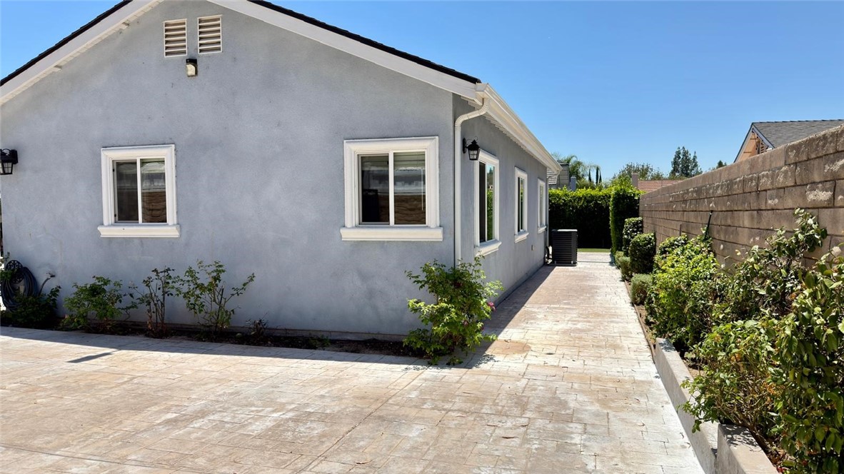 21224 West Rinaldi Chatsworth, CA 91311 - Photo 53 of 72