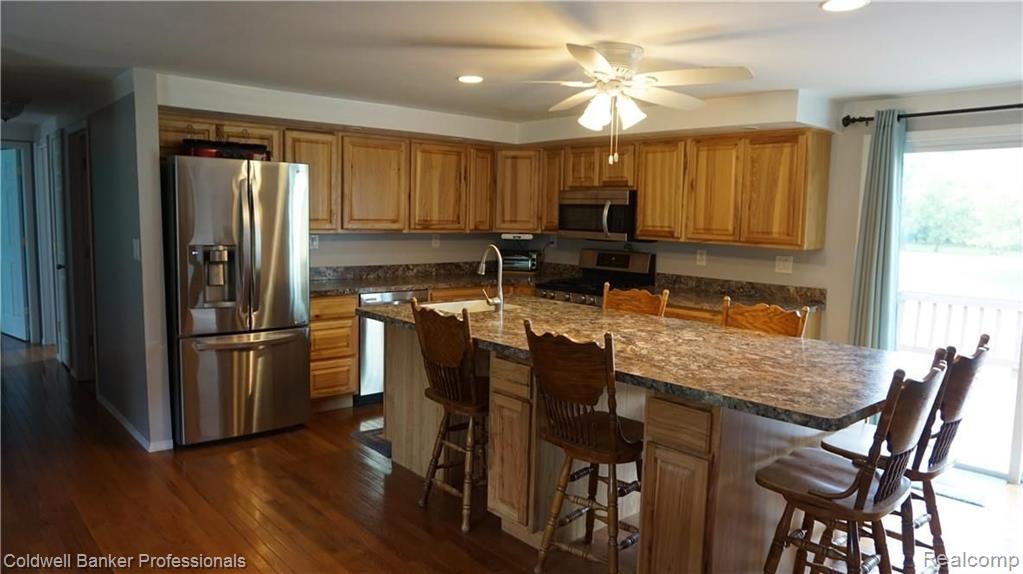 13189 Foley Road Fenton, MI 48430 - Photo 24 of 87