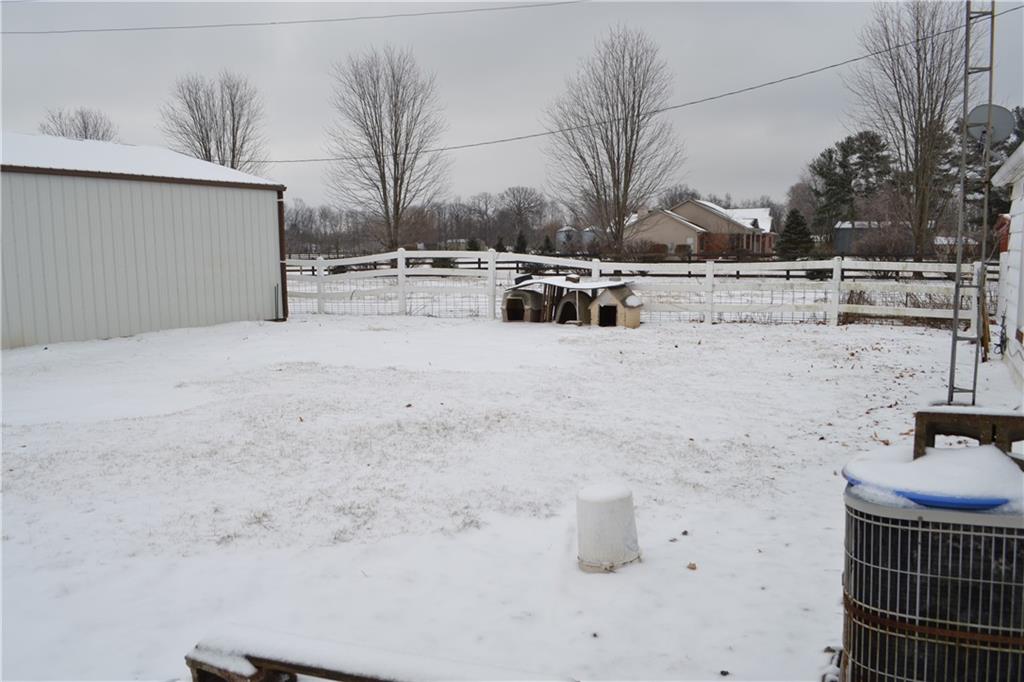 2861 Harding Road Lafayette, IN 47905 - Photo 4 of 18 Gallery Image 4