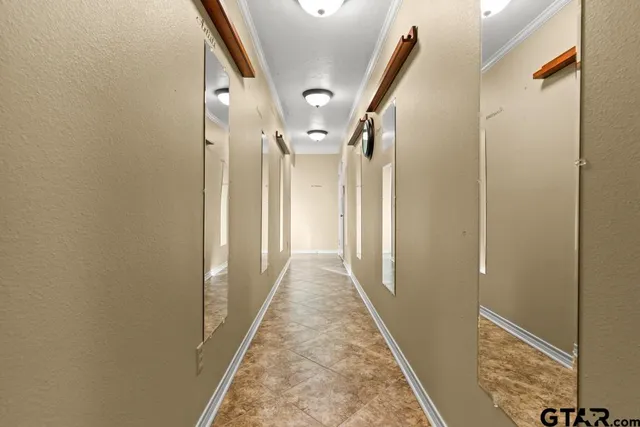 $559,900 | 106 Cheyenne Street, Gilmer, TX 75644