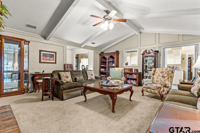 $559,900 | 106 Cheyenne Street, Gilmer, TX 75644