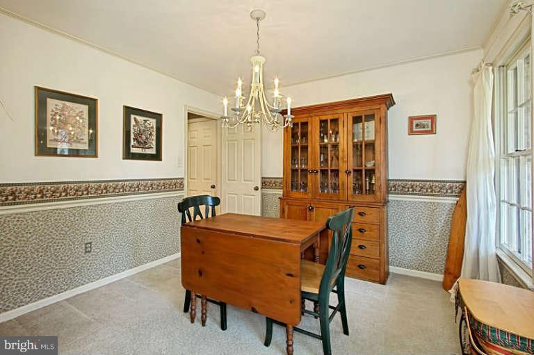 6050 Colchester Road Fairfax, VA 22030 - Photo 12 of 23 Dining Room