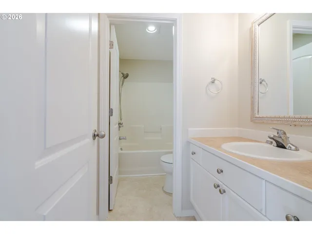 $429,900 | 3804 Goldfish Farm Road Southeast, Albany, OR 97322