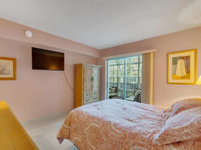 $3,500 | 5400 Florida A1A, Unit D4, Indian River Shores, FL 32963