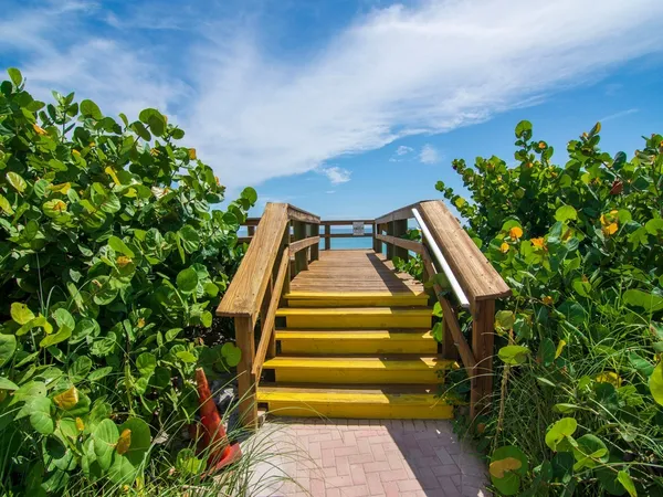 $3,500 | 5400 Florida A1A, Unit D4, Indian River Shores, FL 32963