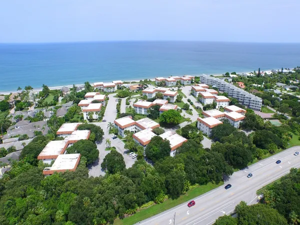 $3,500 | 5400 Florida A1A, Unit D4, Indian River Shores, FL 32963