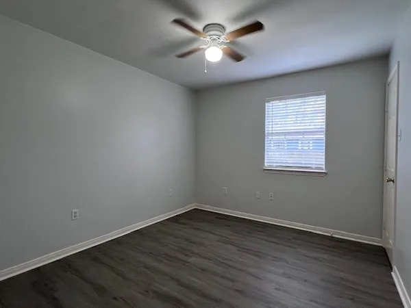 $1,200 | 4721 9th Street, Unit A, Bacliff, TX 77518