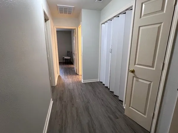 $1,200 | 4721 9th Street, Unit A, Bacliff, TX 77518