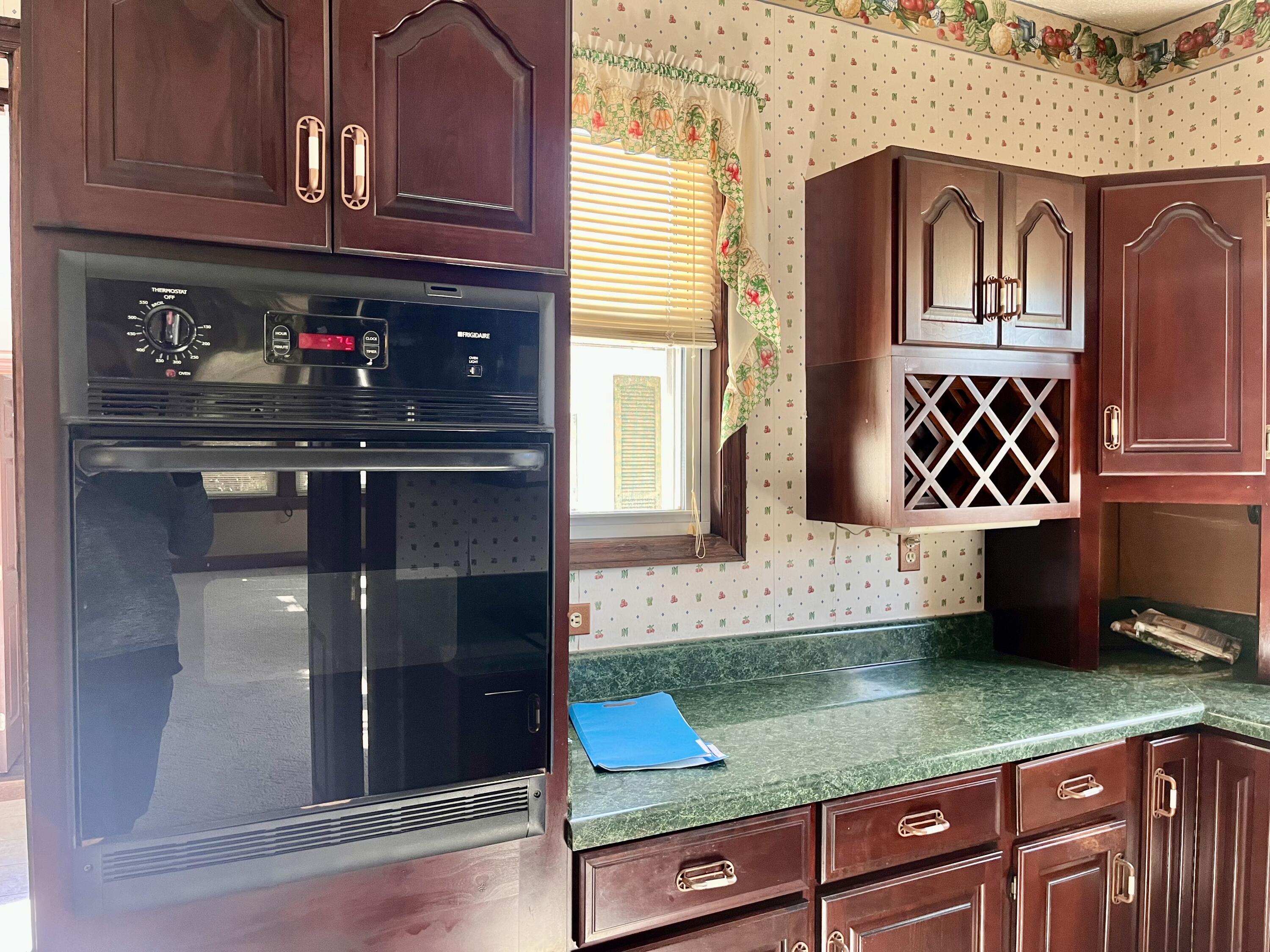 417 2nd Avenue Hampton, TN 37658 - Photo 23 of 44 IMG_5184
