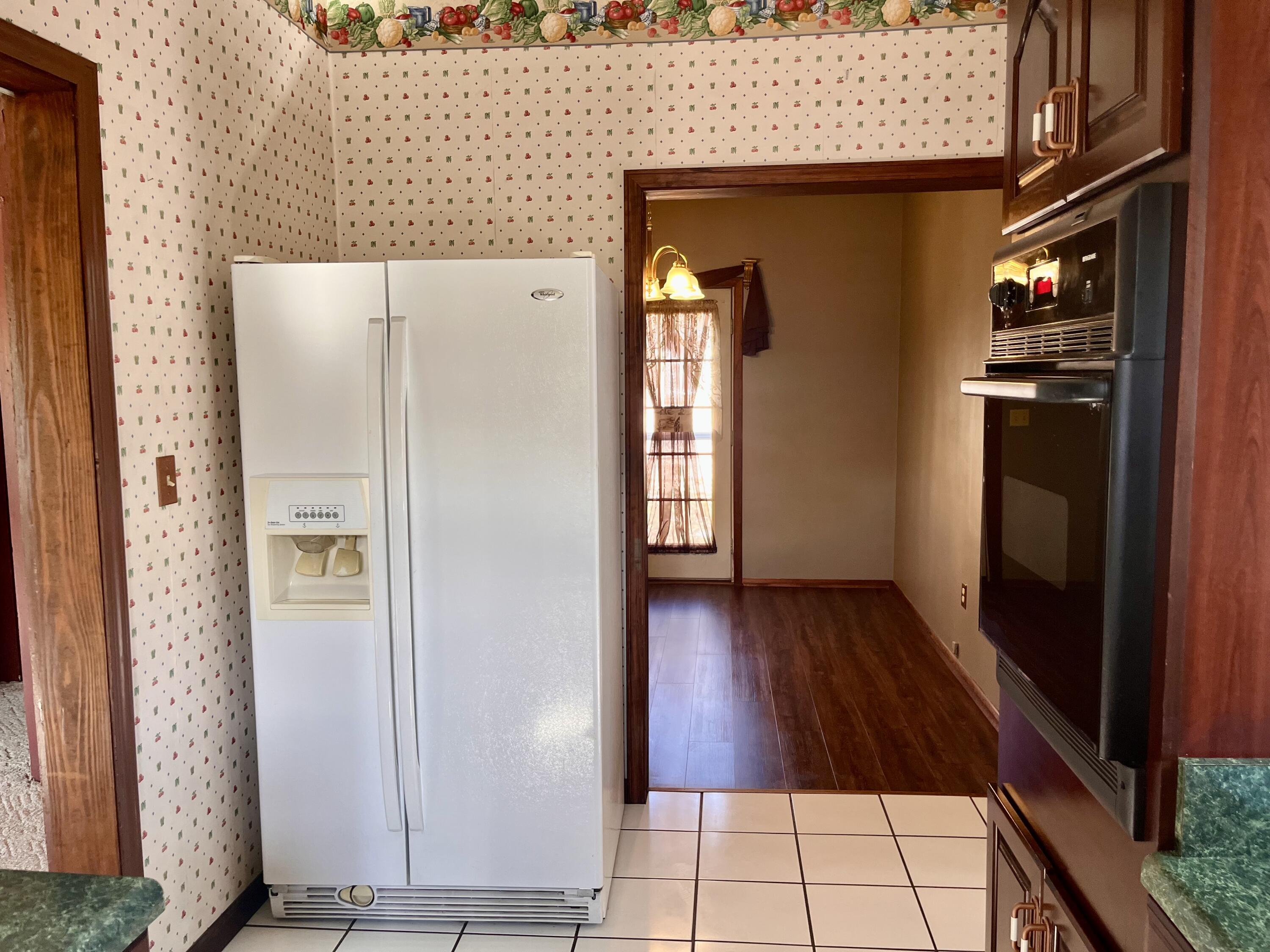 417 2nd Avenue Hampton, TN 37658 - Photo 25 of 44 IMG_5182