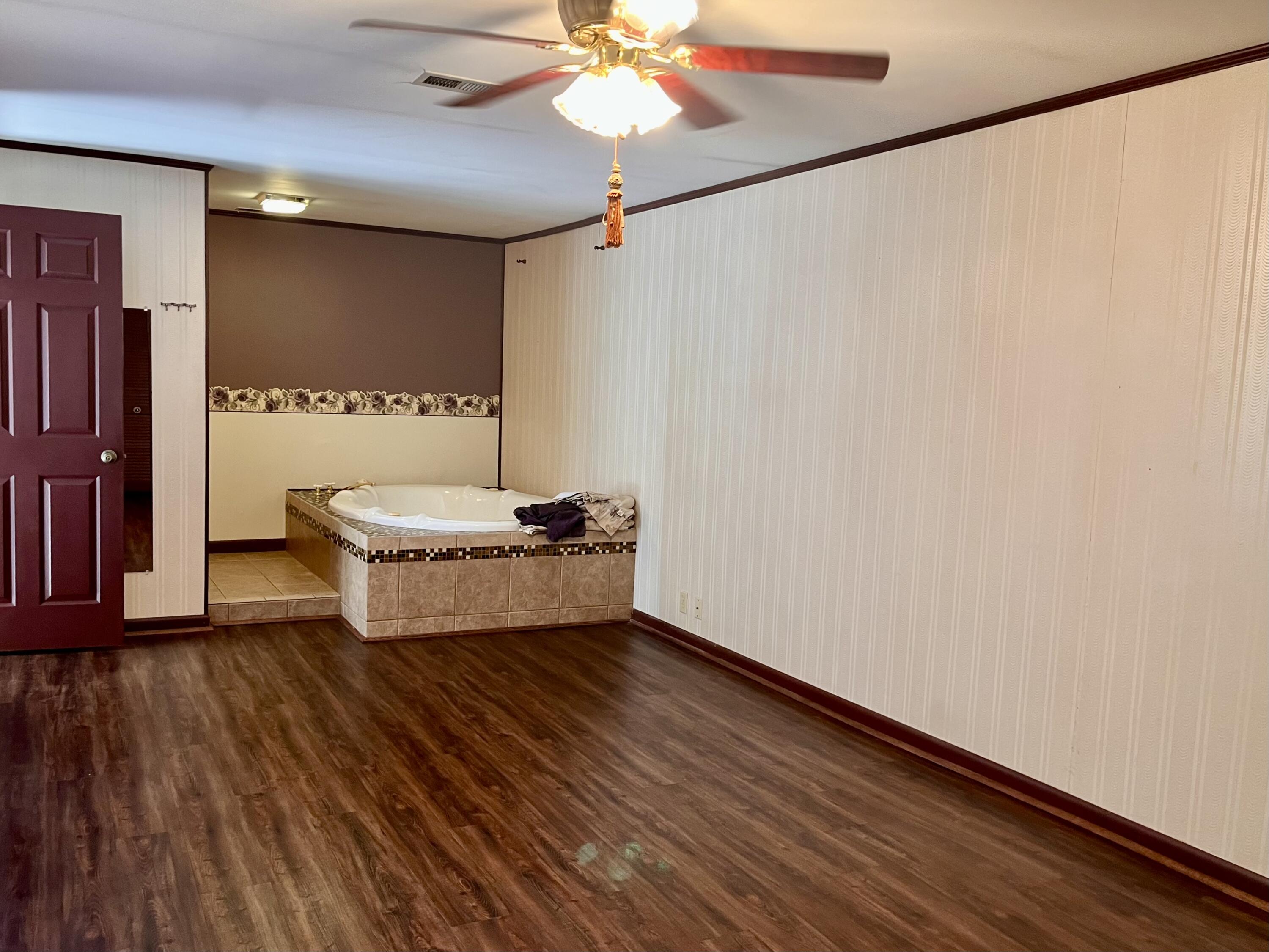 417 2nd Avenue Hampton, TN 37658 - Photo 29 of 44 IMG_5169