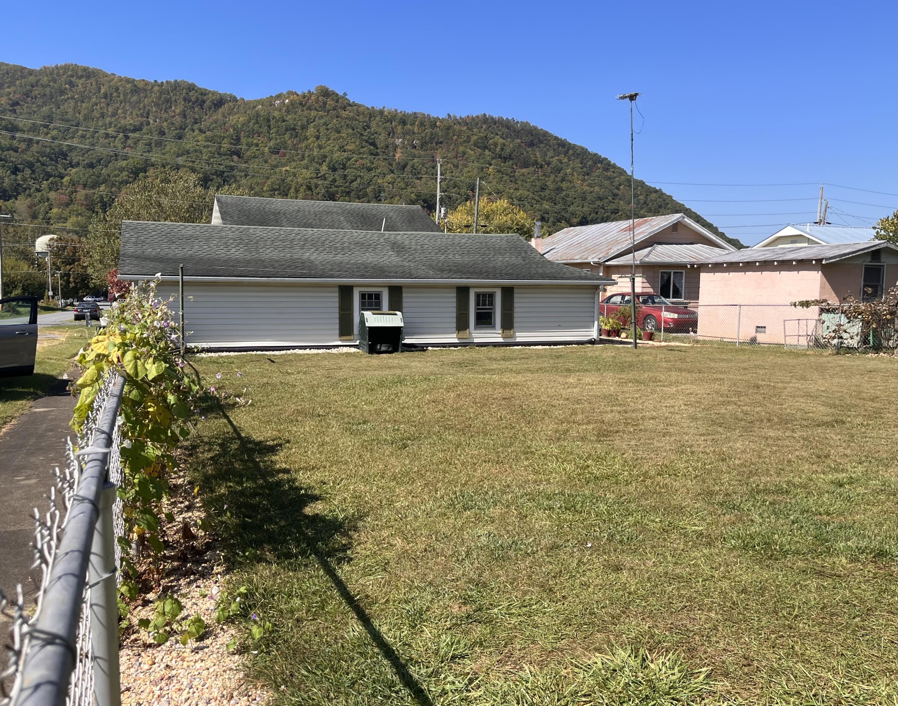 417 2nd Avenue Hampton, TN 37658 - Photo 43 of 44 IMG_5161