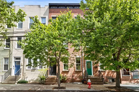 $999,000 | 368 7th Street, Unit 1, Jersey City, NJ 07302