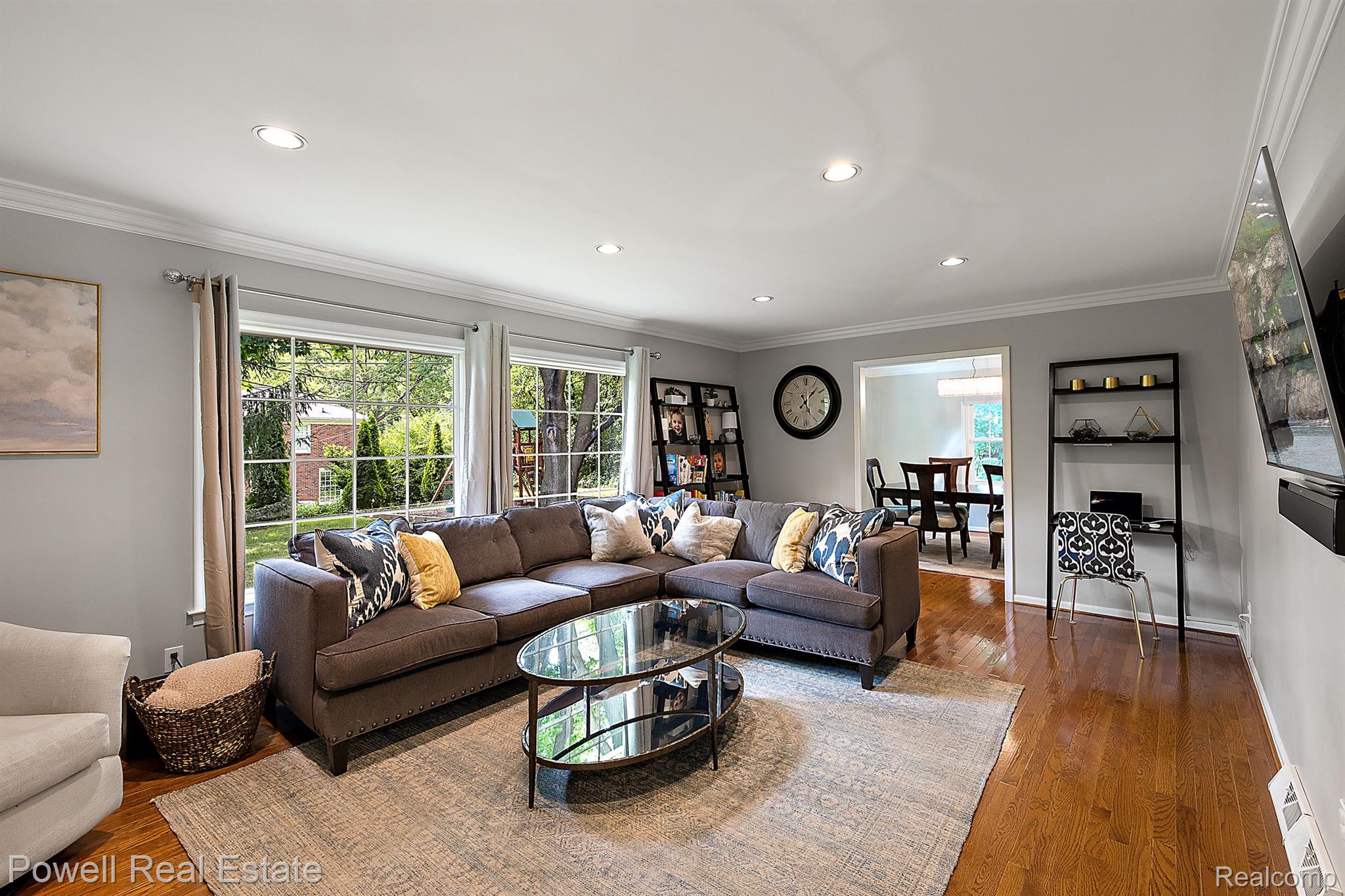 803 Satterlee Road Bloomfield Hills, MI 48304 - Photo 19 of 47 First Floor Living Room (1 of 3)