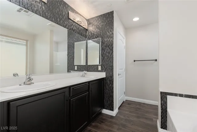 $2,325 | 61 Jasmine Point Street, Henderson, NV 89074