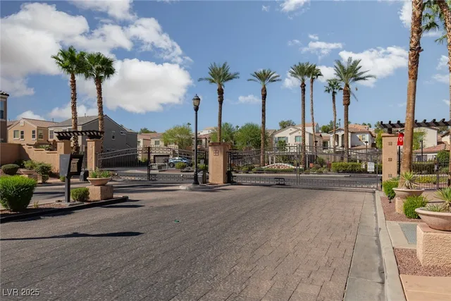$2,325 | 61 Jasmine Point Street, Henderson, NV 89074