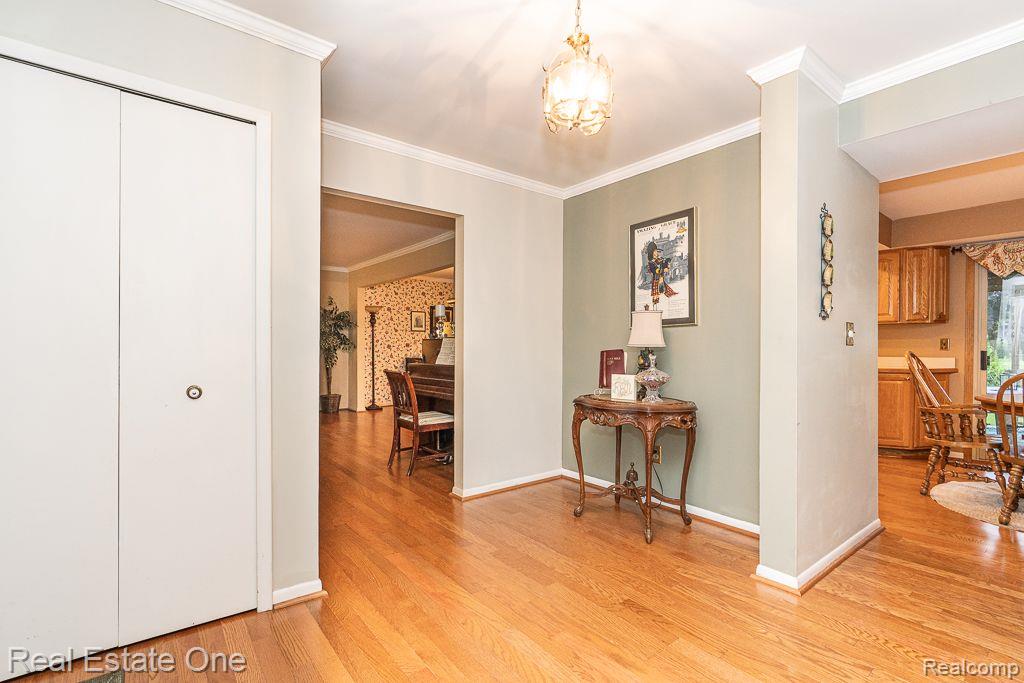 1291 Gettysburg Court Rochester Hills, MI 48306 - Photo 7 of 47