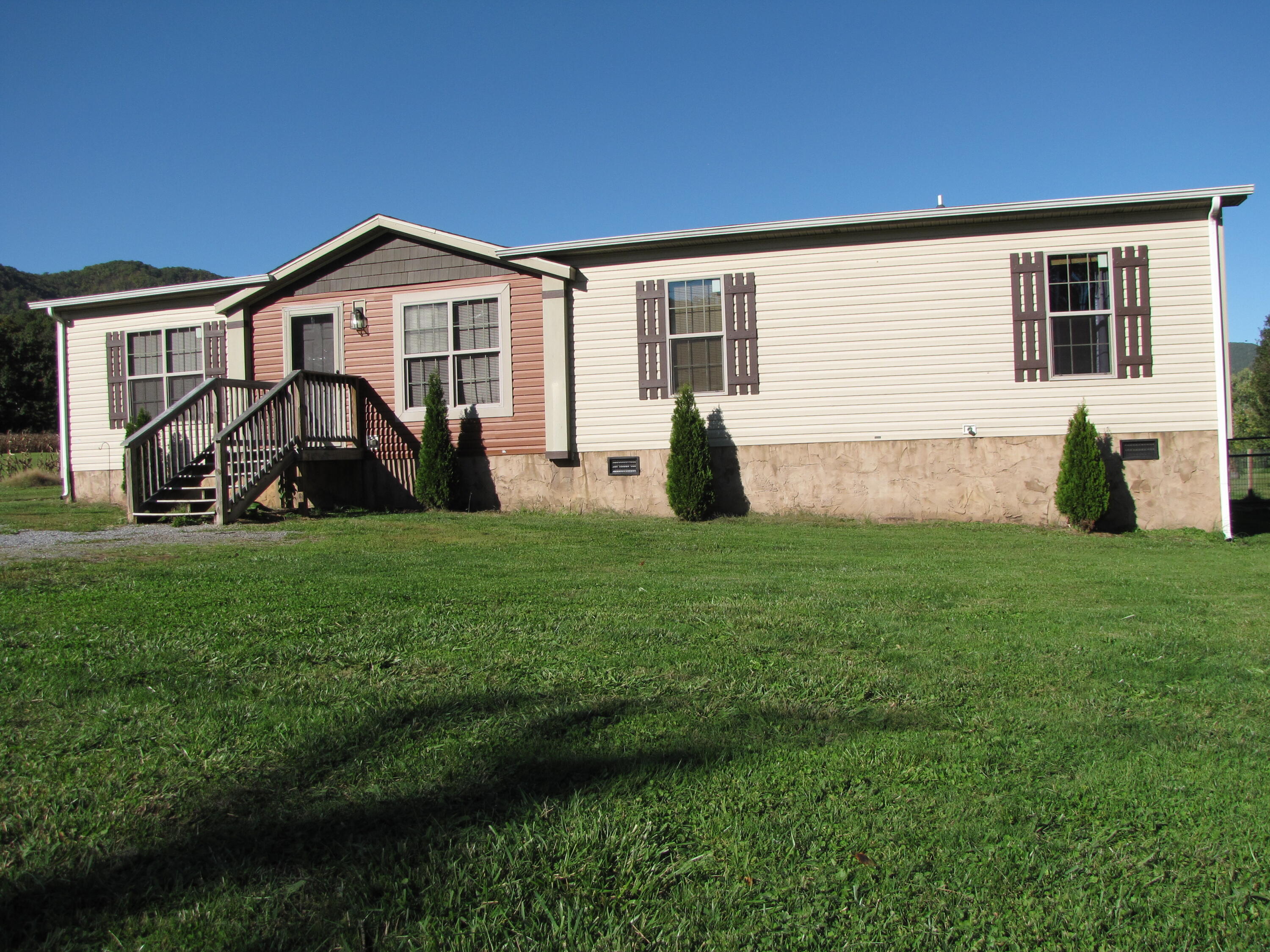 3341 Gap Creek Road Hampton, TN 37658 - Photo 14 of 16 IMG_0418