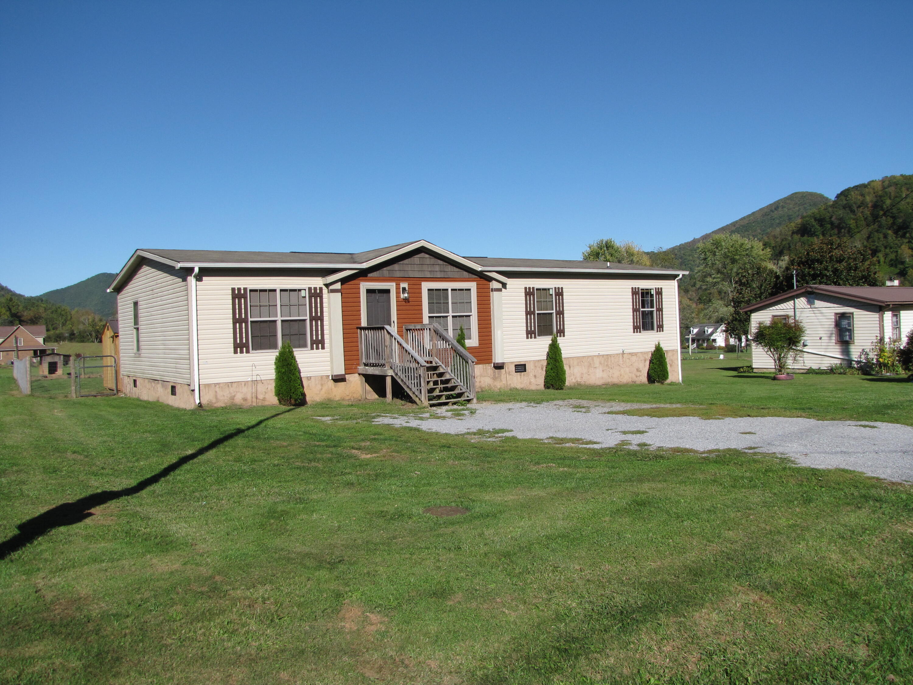 3341 Gap Creek Road Hampton, TN 37658 - Photo 16 of 16 IMG_0415