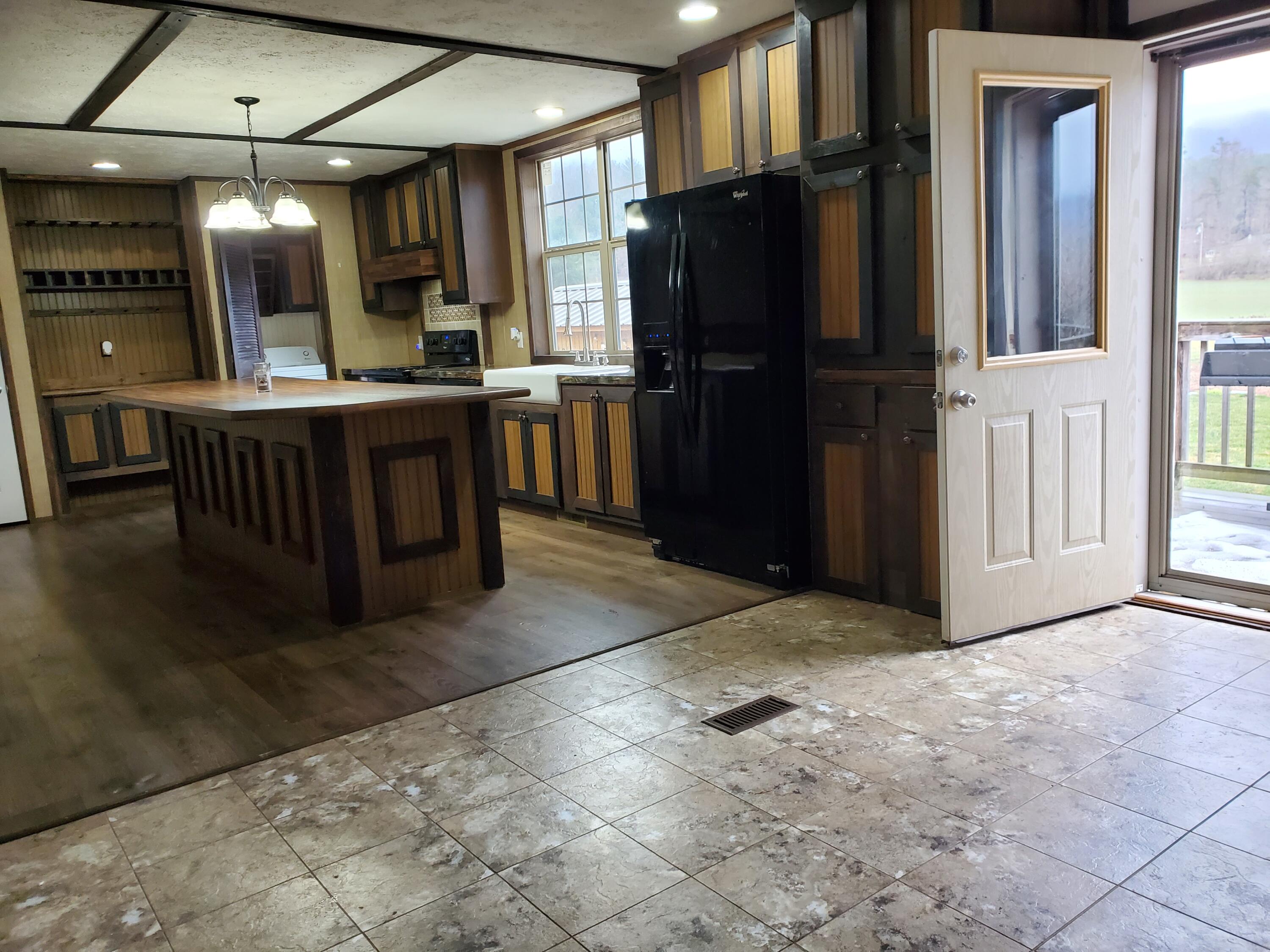 3341 Gap Creek Road Hampton, TN 37658 - Photo 5 of 16 20220120_151510