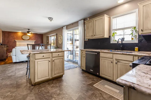 $339,900 | 1806 Trails Drive, Urbana, IL 61802