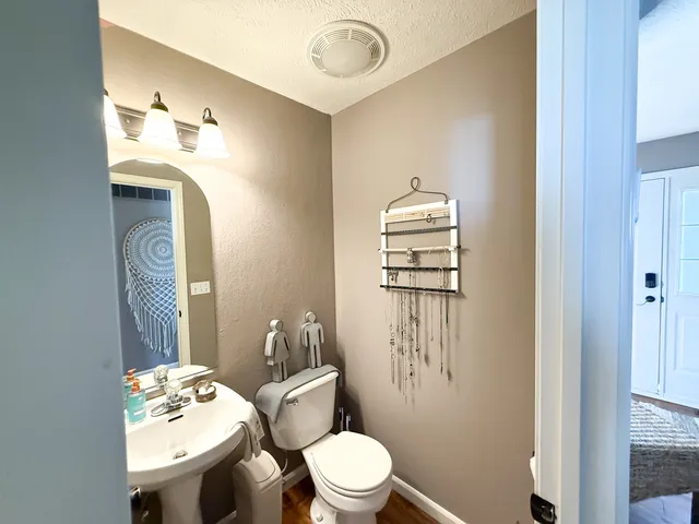 $339,900 | 1806 Trails Drive, Urbana, IL 61802