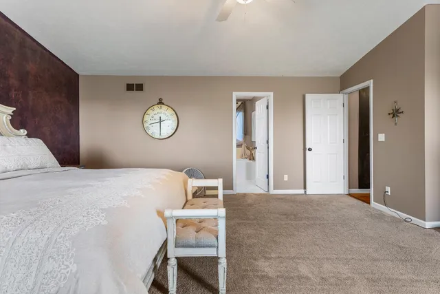 $339,900 | 1806 Trails Drive, Urbana, IL 61802