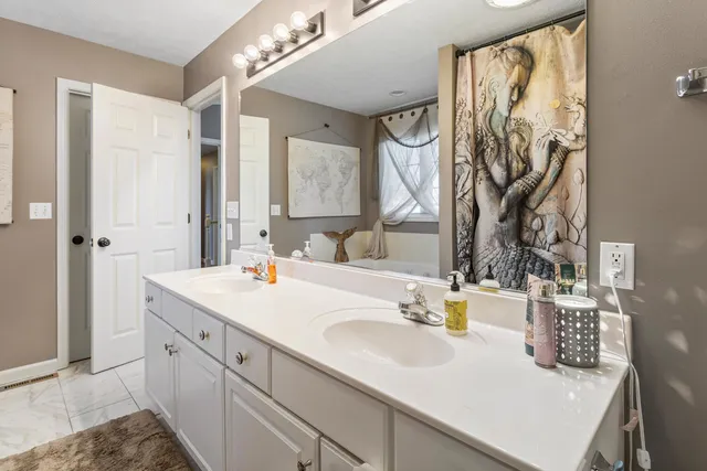 $339,900 | 1806 Trails Drive, Urbana, IL 61802