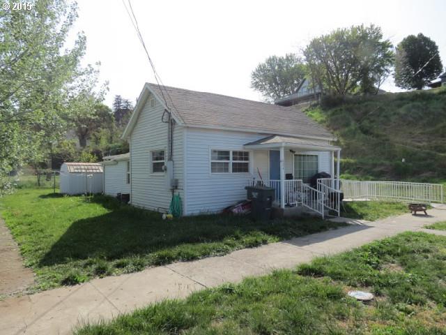 624 Southwest 1st Street Pendleton, OR 97801 - Photo 2 of 9