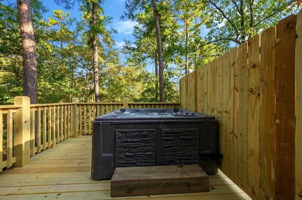 $650,000 | 396 Choate Road, Broken Bow, OK 74728