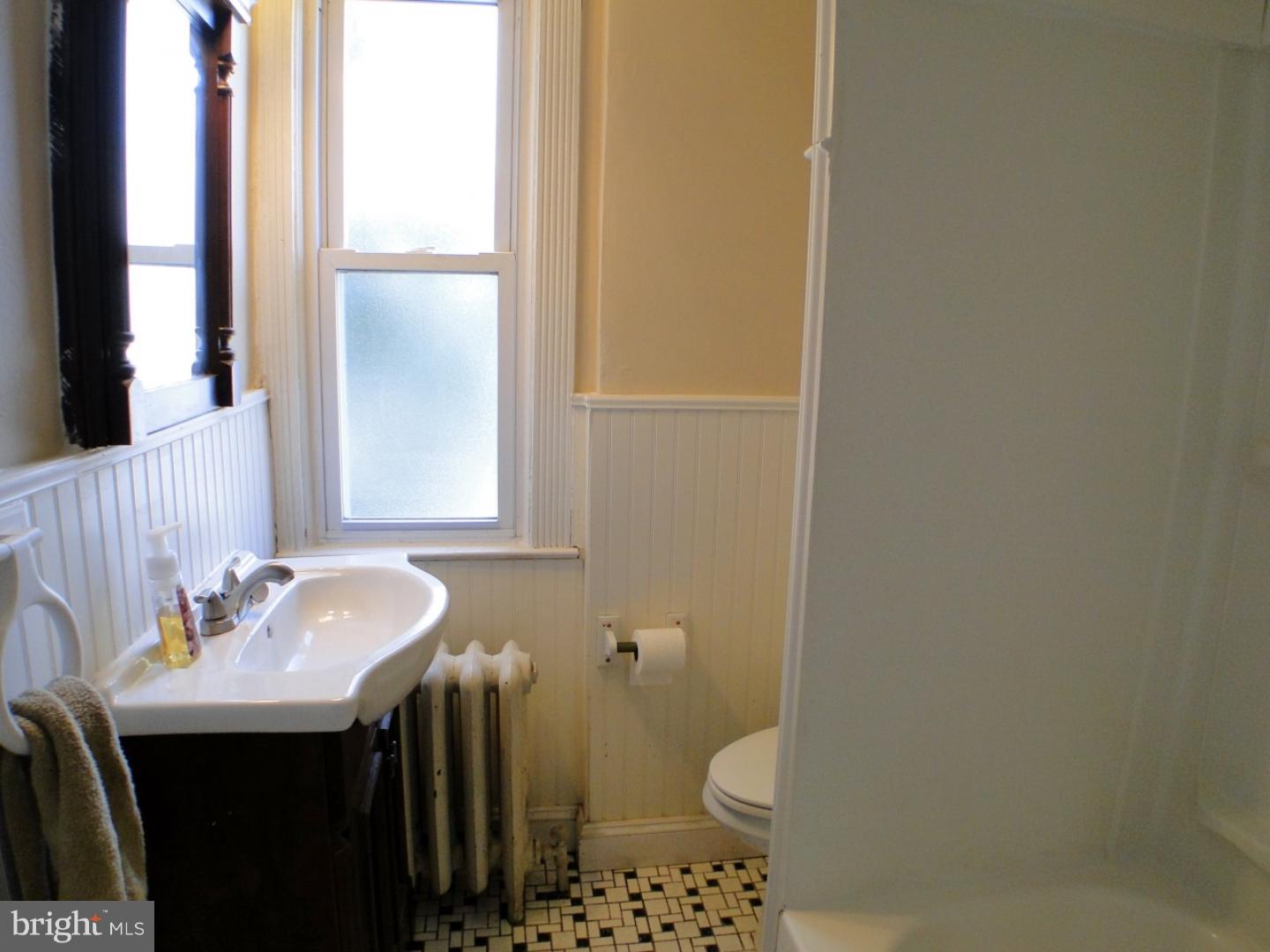 222 Heather Road Upper Darby, PA 19082 - Photo 18 of 25 Bathroom