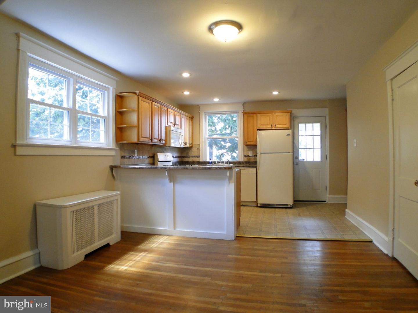 222 Heather Road Upper Darby, PA 19082 - Photo 7 of 25 Dining Room