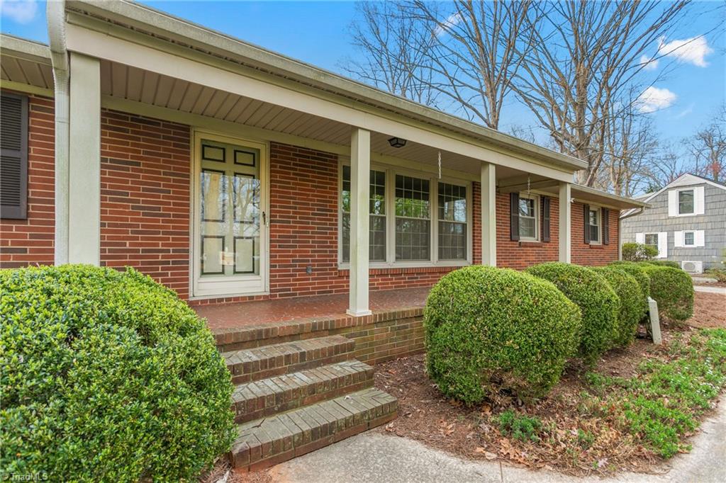 709 Sellars Mill Road Burlington, NC 27217 - Photo 5 of 33 Gallery Image 5
