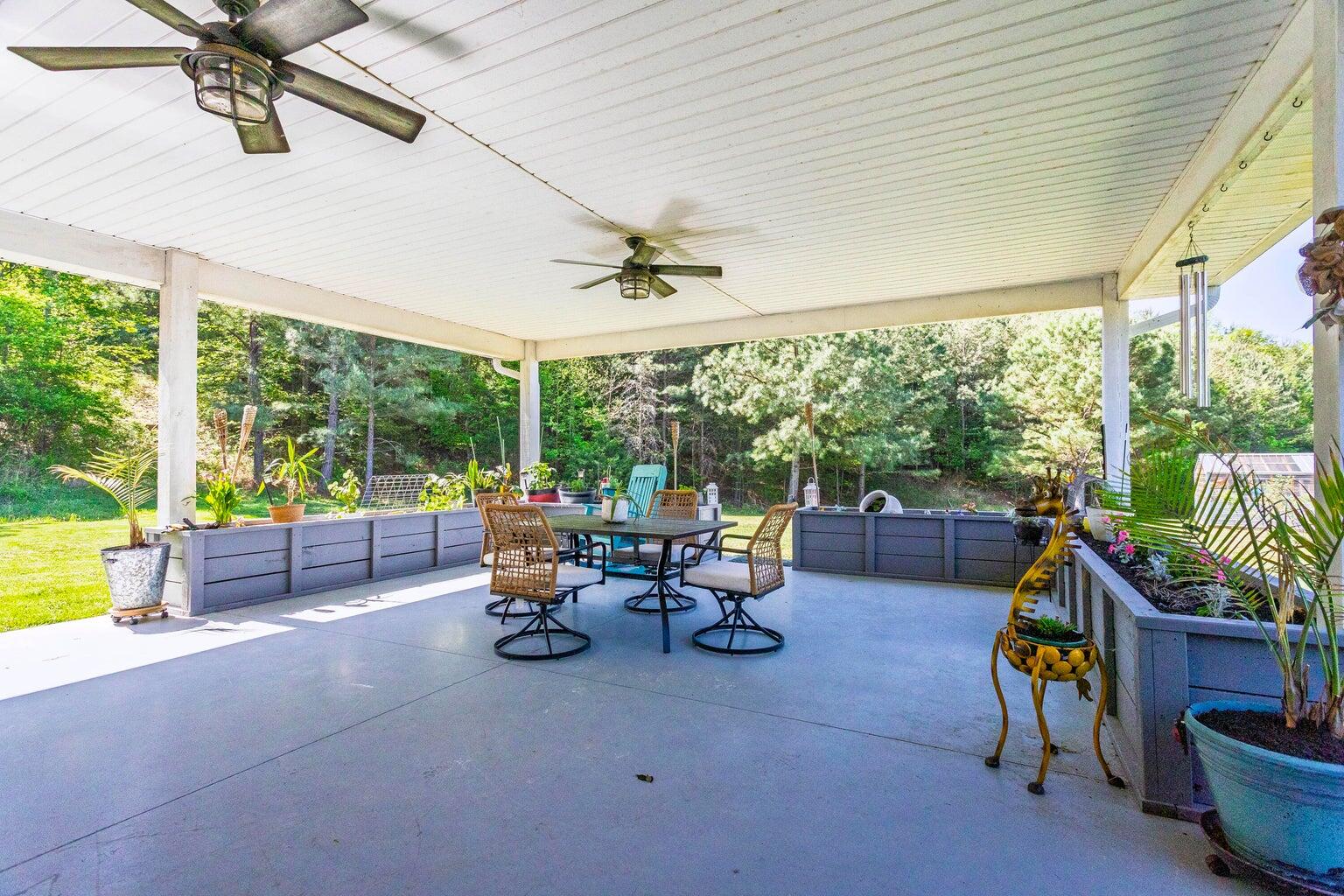 8060 Highway 30 Decatur, TN 37322 - Photo 39 of 76 Patio