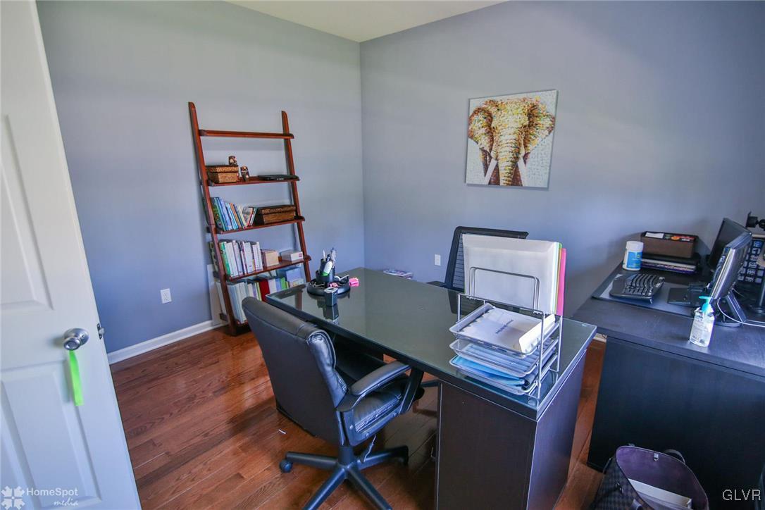 4050 Walter Road Bethlehem, PA 18020 - Photo 8 of 50