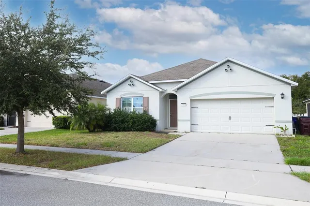 $300,000 | 1864 Green Dragon Drive, St. Cloud, FL 34771