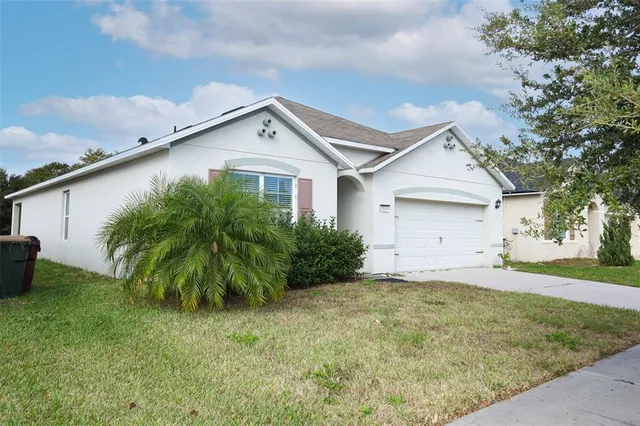$300,000 | 1864 Green Dragon Drive, St. Cloud, FL 34771