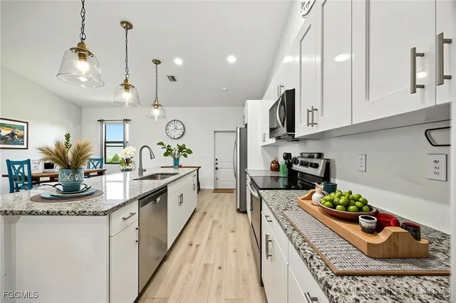 $249,900 | 9048 Lamkin Circle, LaBelle, FL 33935