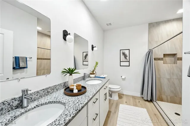 $249,900 | 9048 Lamkin Circle, LaBelle, FL 33935