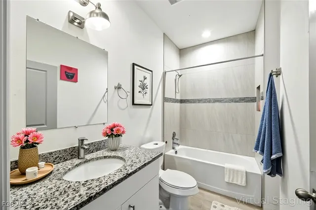 $249,900 | 9048 Lamkin Circle, LaBelle, FL 33935