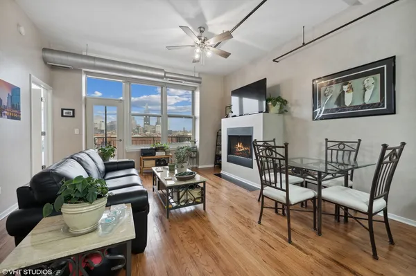 $499,900 | 6 South Laflin Street, Unit 807S, Chicago, IL 60607