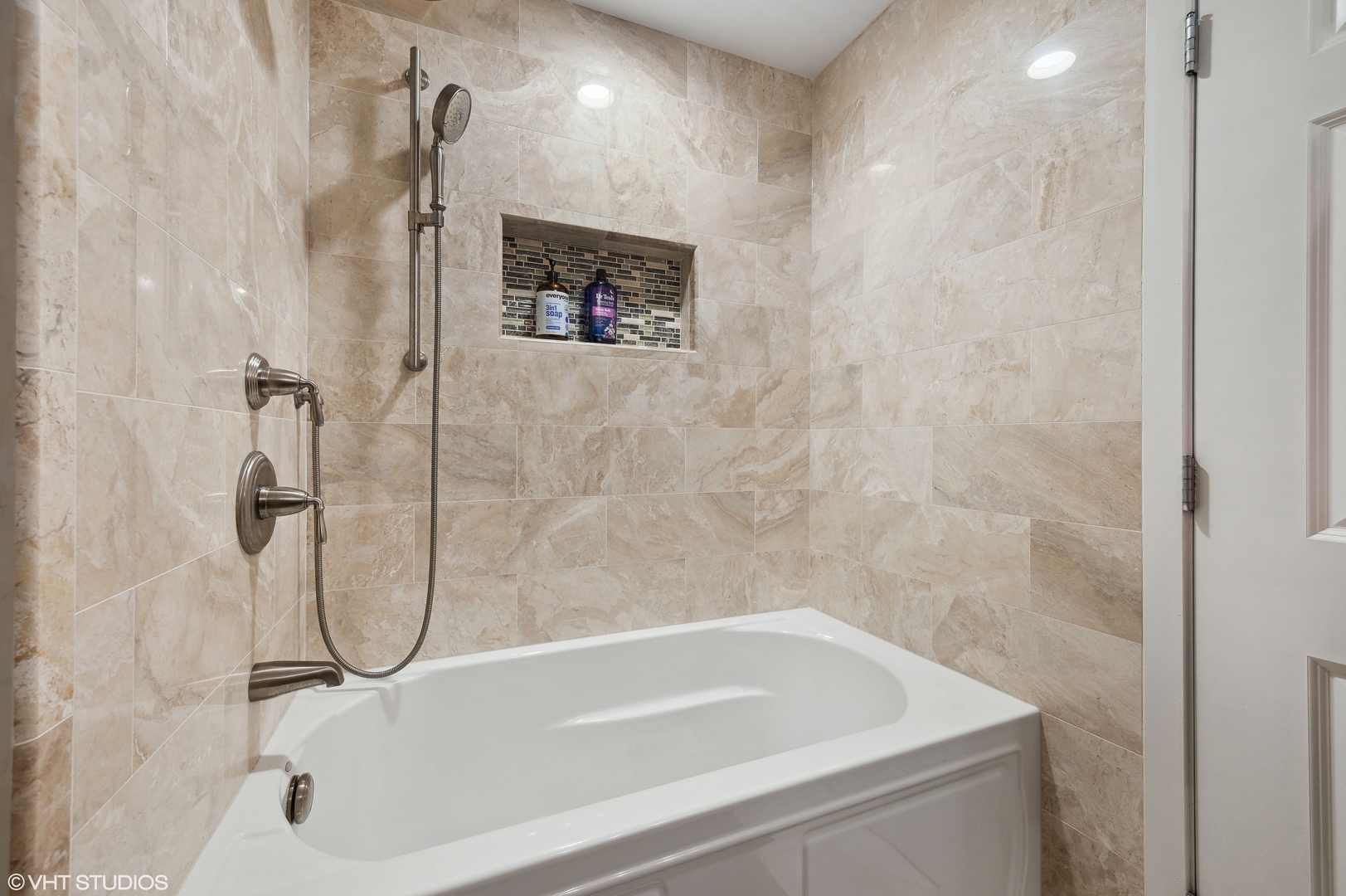 6 South Laflin Street, Unit 807S Chicago, IL 60607 - Photo 24 of 26