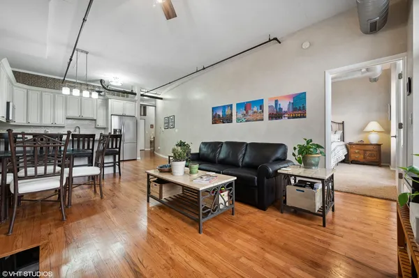 $499,900 | 6 South Laflin Street, Unit 807S, Chicago, IL 60607
