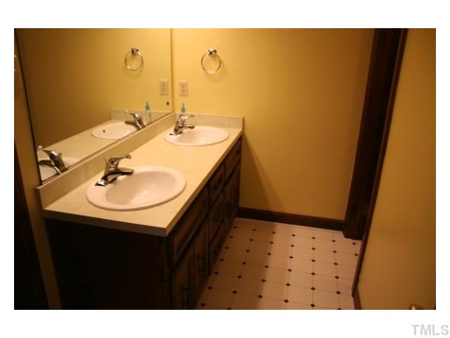 579 Oliver Road Kenly, NC 27542 - Photo 18 of 24 Gallery Image 18