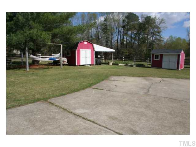 579 Oliver Road Kenly, NC 27542 - Photo 23 of 24 Gallery Image 23