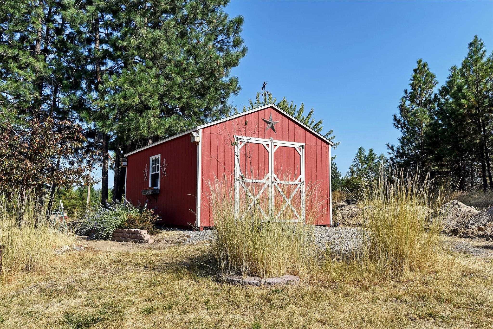 21907 North Monroe Road Spokane, WA 99208 - Photo 32 of 44